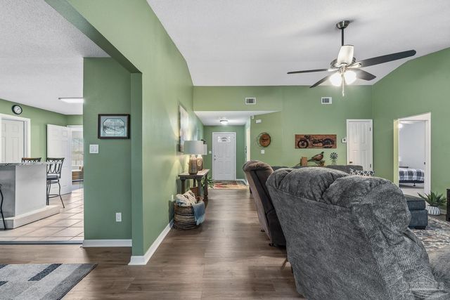 2004 Coral St, Pensacola, FL 32506