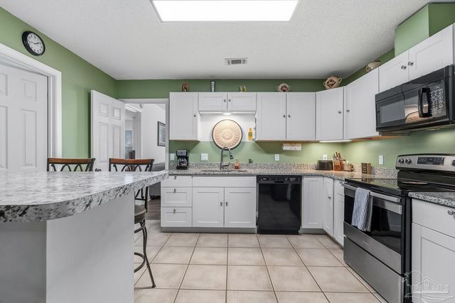 2004 Coral St, Pensacola, FL 32506