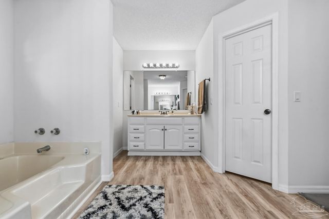 2004 Coral St, Pensacola, FL 32506