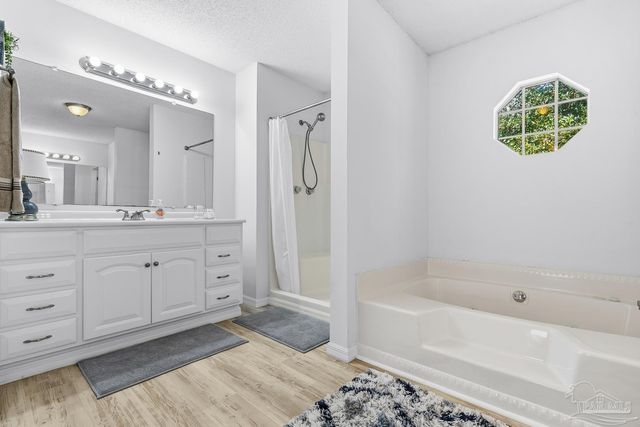 2004 Coral St, Pensacola, FL 32506