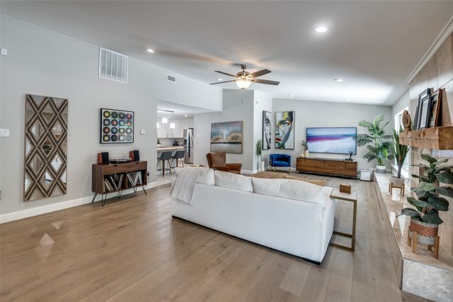 3385 Northaven Road, Dallas, TX 75229