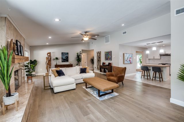 3385 Northaven Road, Dallas, TX 75229