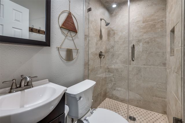 3385 Northaven Road, Dallas, TX 75229