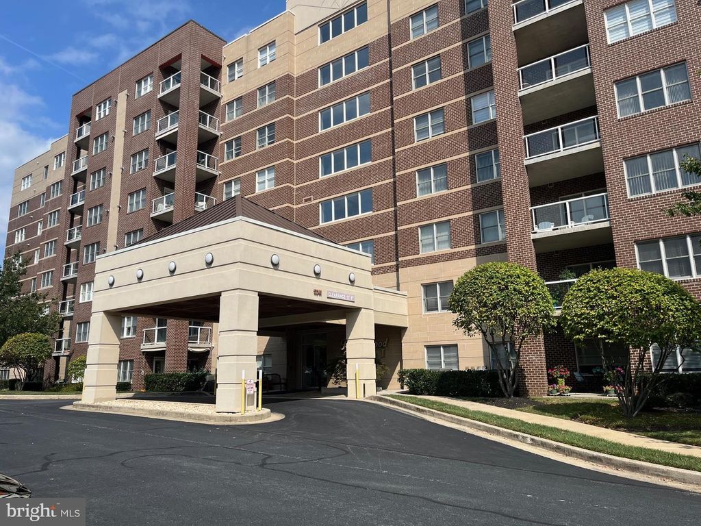 12240 ROUNDWOOD RD #410, Lutherville Timonium, MD 21093