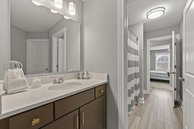 9496 Alnwick Loop, Plain City, OH 43064