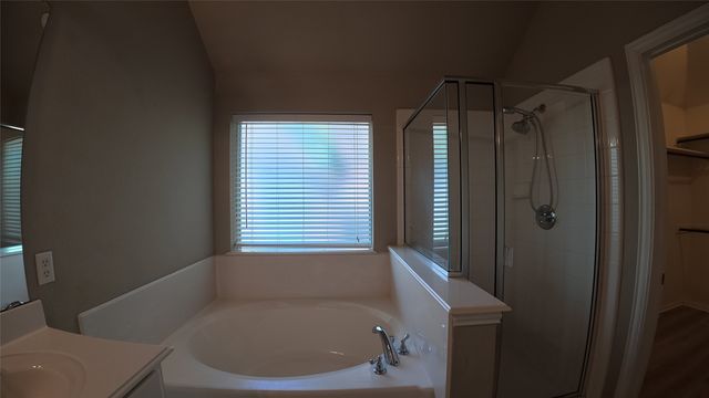 4041 Summerhill Lane, Fort Worth, TX 76244
