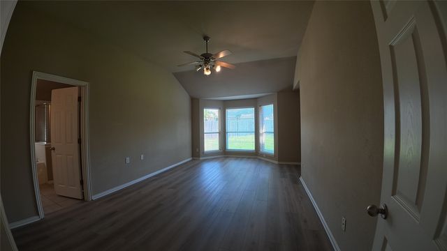 4041 Summerhill Lane, Fort Worth, TX 76244