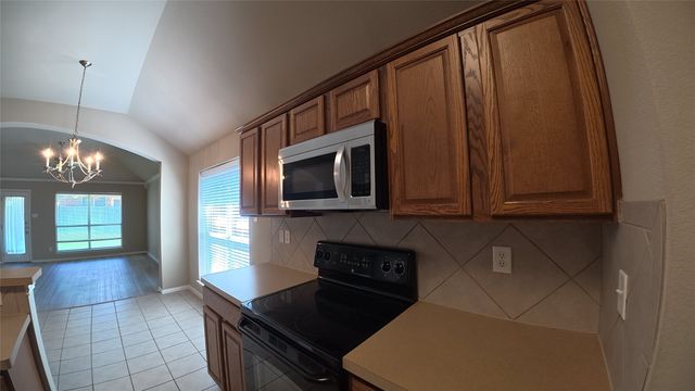 4041 Summerhill Lane, Fort Worth, TX 76244