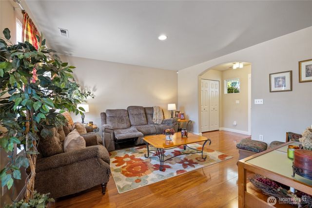 20304 48th Avenue E, Spanaway, WA 98387
