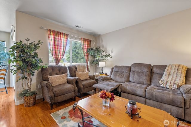 20304 48th Avenue E, Spanaway, WA 98387
