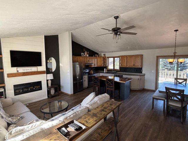 981 BLUEHILL AVENUE, Fond Du Lac, WI 54935