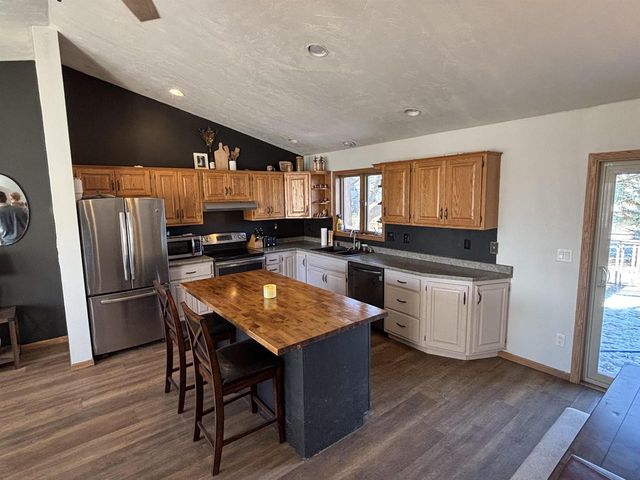 981 BLUEHILL AVENUE, Fond Du Lac, WI 54935