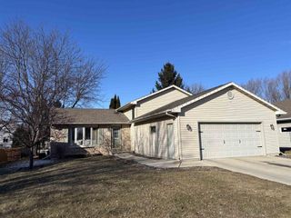 981 BLUEHILL AVENUE, Fond Du Lac, WI 54935
