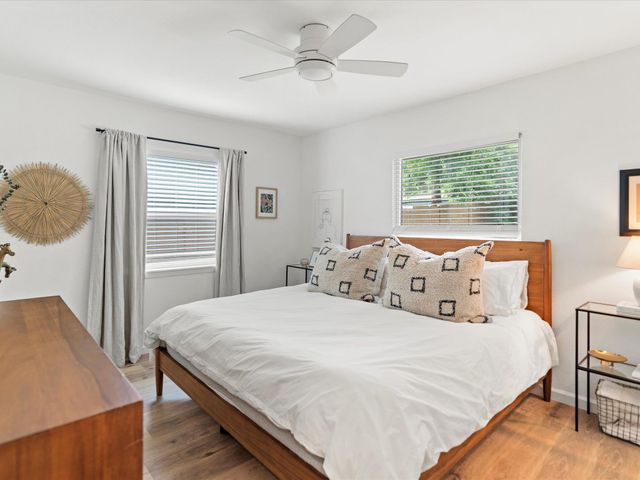 1907 Parkside LN, Austin, TX 78745
