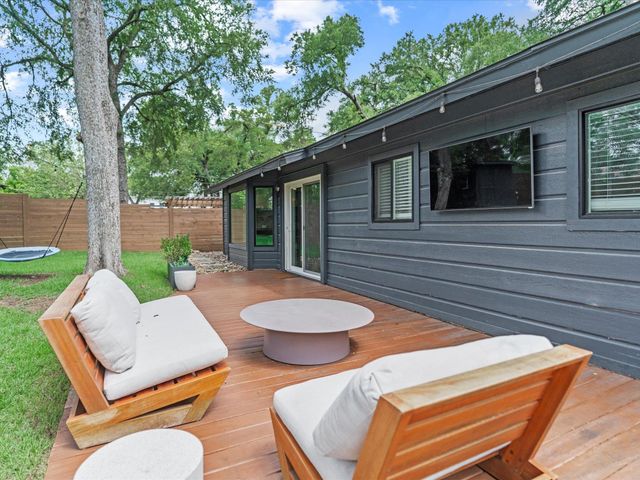 1907 Parkside LN, Austin, TX 78745