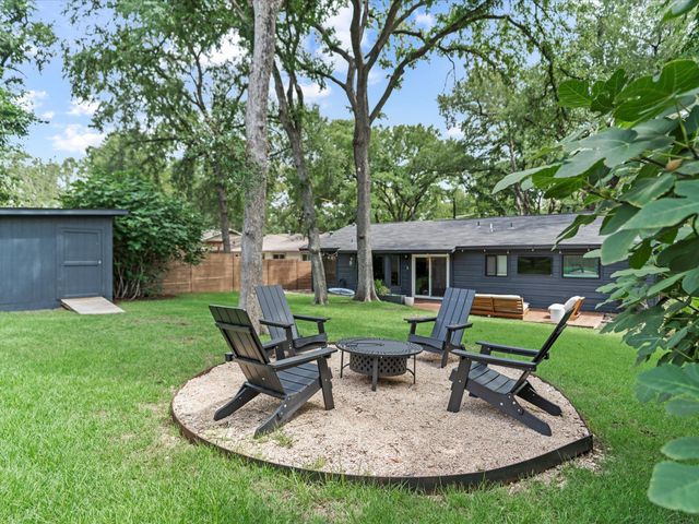 1907 Parkside LN, Austin, TX 78745