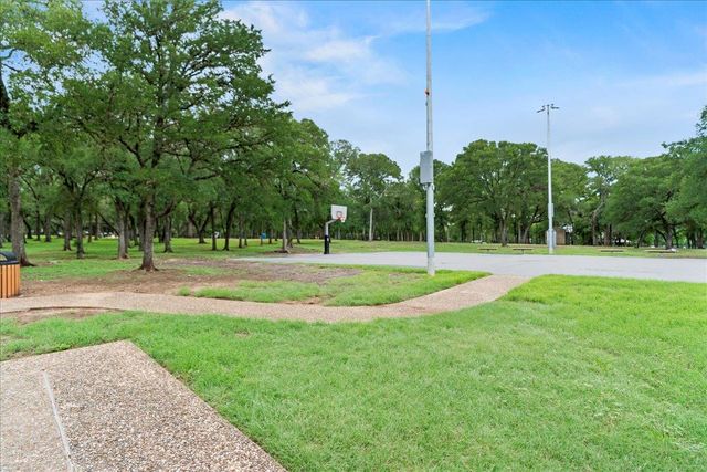1907 Parkside LN, Austin, TX 78745