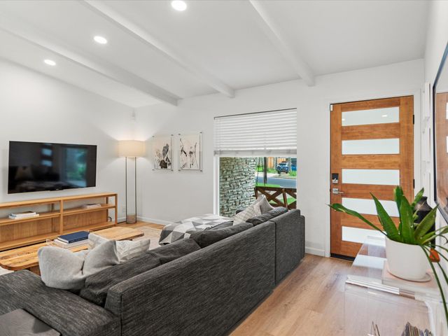 1907 Parkside LN, Austin, TX 78745