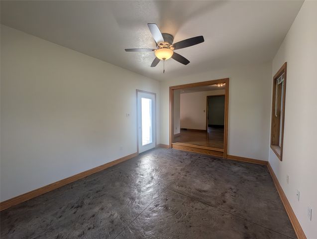 612 IRVINE Drive, Erie, PA 16511