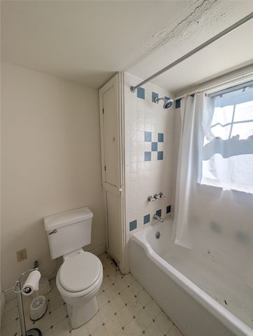 612 IRVINE Drive, Erie, PA 16511
