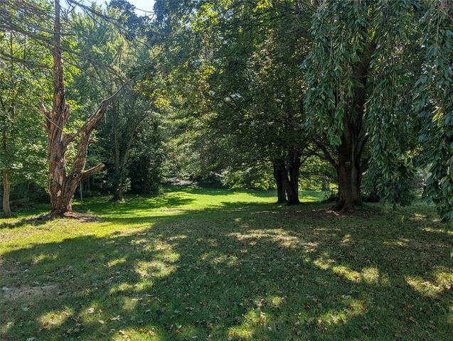 612 IRVINE Drive, Erie, PA 16511