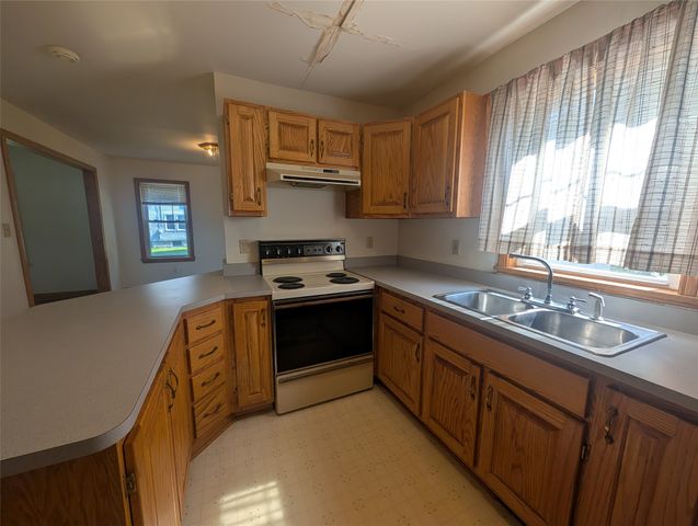 612 IRVINE Drive, Erie, PA 16511