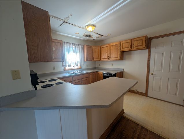 612 IRVINE Drive, Erie, PA 16511