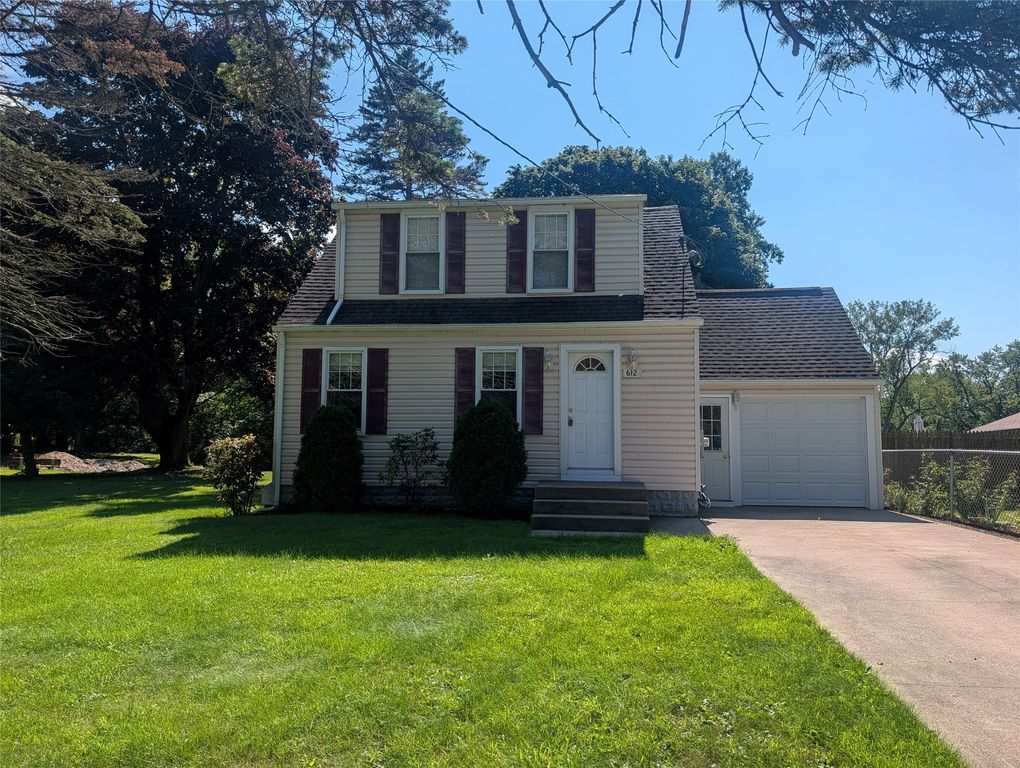 612 IRVINE Drive, Erie, PA 16511