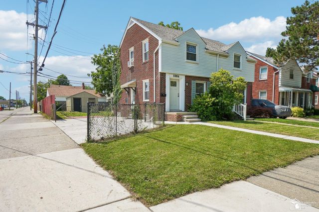 1886 15th Street, Wyandotte, MI 48192