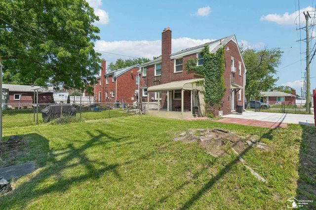 1886 15th Street, Wyandotte, MI 48192