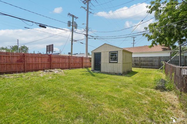 1886 15th Street, Wyandotte, MI 48192