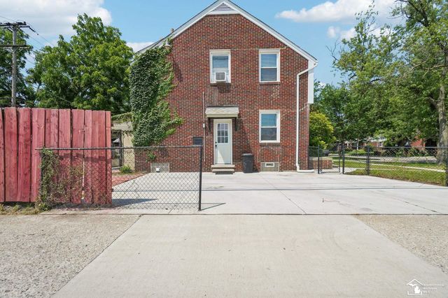 1886 15th Street, Wyandotte, MI 48192
