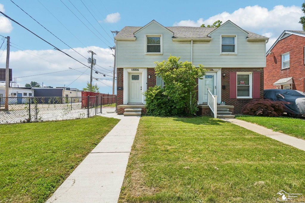 1886 15th Street, Wyandotte, MI 48192