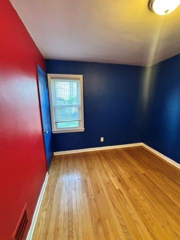 8059 Coolidge Road, Center Line, MI 48015