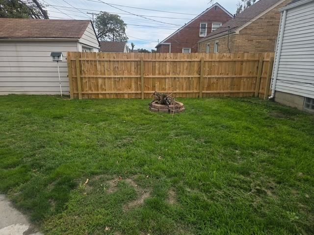 8059 Coolidge Road, Center Line, MI 48015