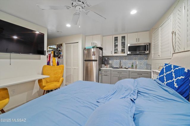 2223 N Forgeus Avenue, Tucson, AZ 85716