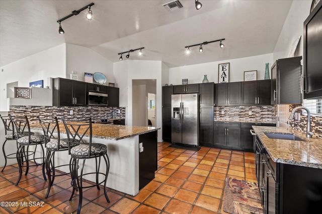 2223 N Forgeus Avenue, Tucson, AZ 85716