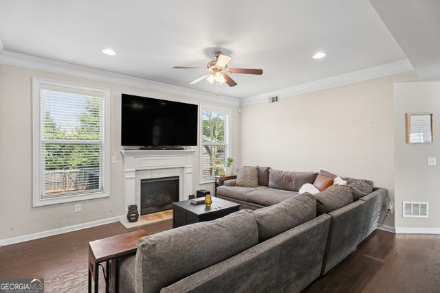 5752 Shore Isle Court, Flowery Branch, GA 30542