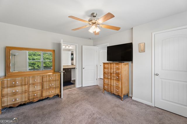5752 Shore Isle Court, Flowery Branch, GA 30542