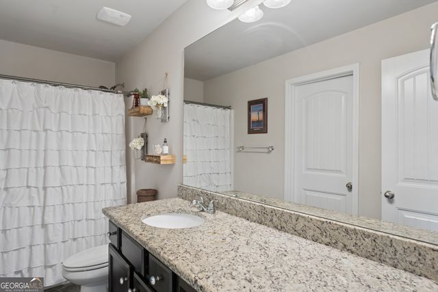 5752 Shore Isle Court, Flowery Branch, GA 30542