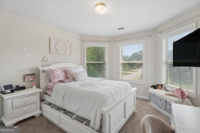 5752 Shore Isle Court, Flowery Branch, GA 30542