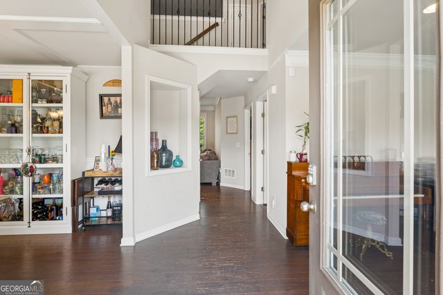 5752 Shore Isle Court, Flowery Branch, GA 30542