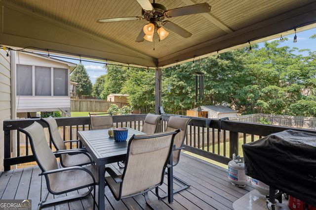 5752 Shore Isle Court, Flowery Branch, GA 30542