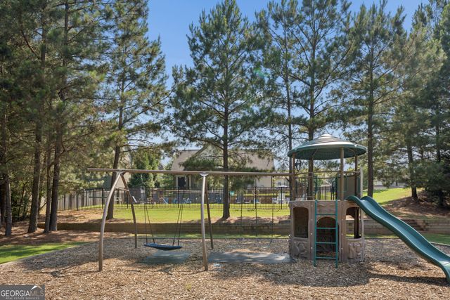 5752 Shore Isle Court, Flowery Branch, GA 30542