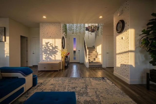 5667 Drifton Way, Sacramento, CA 95835