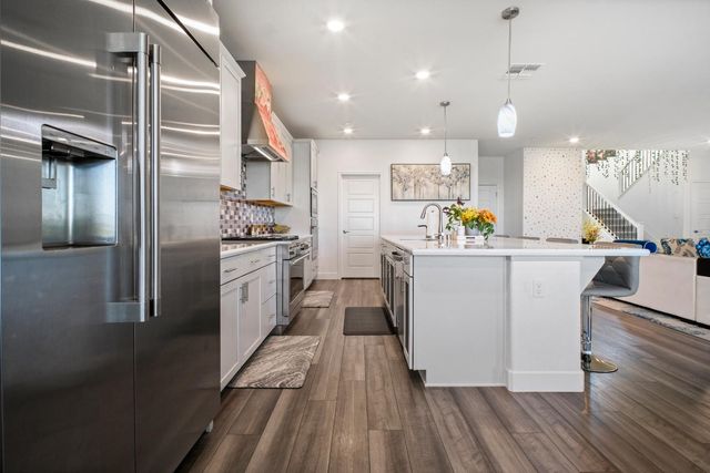 5667 Drifton Way, Sacramento, CA 95835