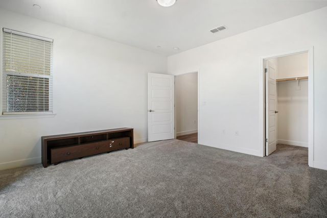 5667 Drifton Way, Sacramento, CA 95835