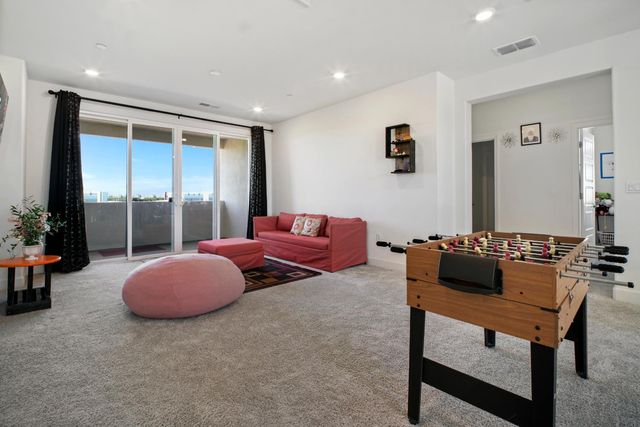 5667 Drifton Way, Sacramento, CA 95835