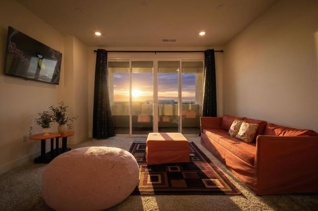 5667 Drifton Way, Sacramento, CA 95835