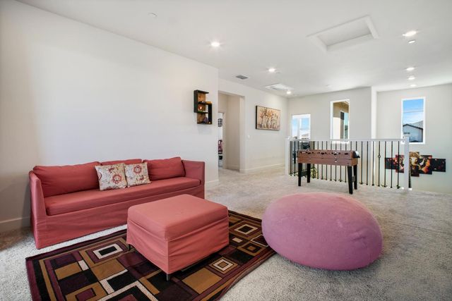 5667 Drifton Way, Sacramento, CA 95835